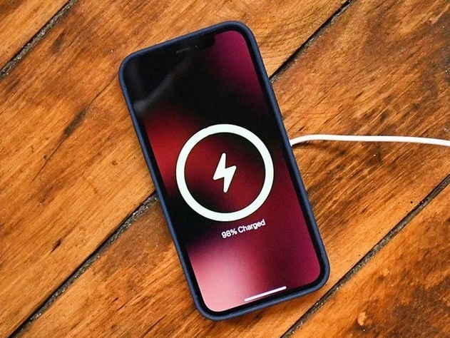 栾川苹果手机维修分享iPhone 12可以随便充电吗 